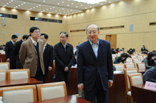 時(shí)任國(guó)家質(zhì)檢總局副局長(zhǎng)支樹(shù)平巡視復(fù)賽考場(chǎng)