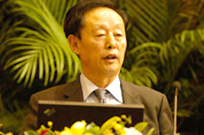 北京工業(yè)大學(xué)韓福榮教授參加第十六屆中國(guó)質(zhì)量高層論壇并講話