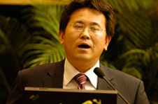 山東大學(xué)溫德成教授參加第十六屆中國(guó)質(zhì)量高層論壇并講話